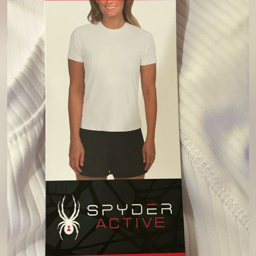 Spyder Women’s Active Shirt Size M. NWT